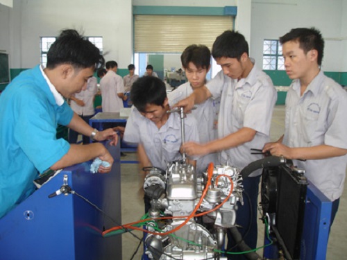 Nghành giáo dục Việt Nam cần ưu tiên đào tạo nghề
